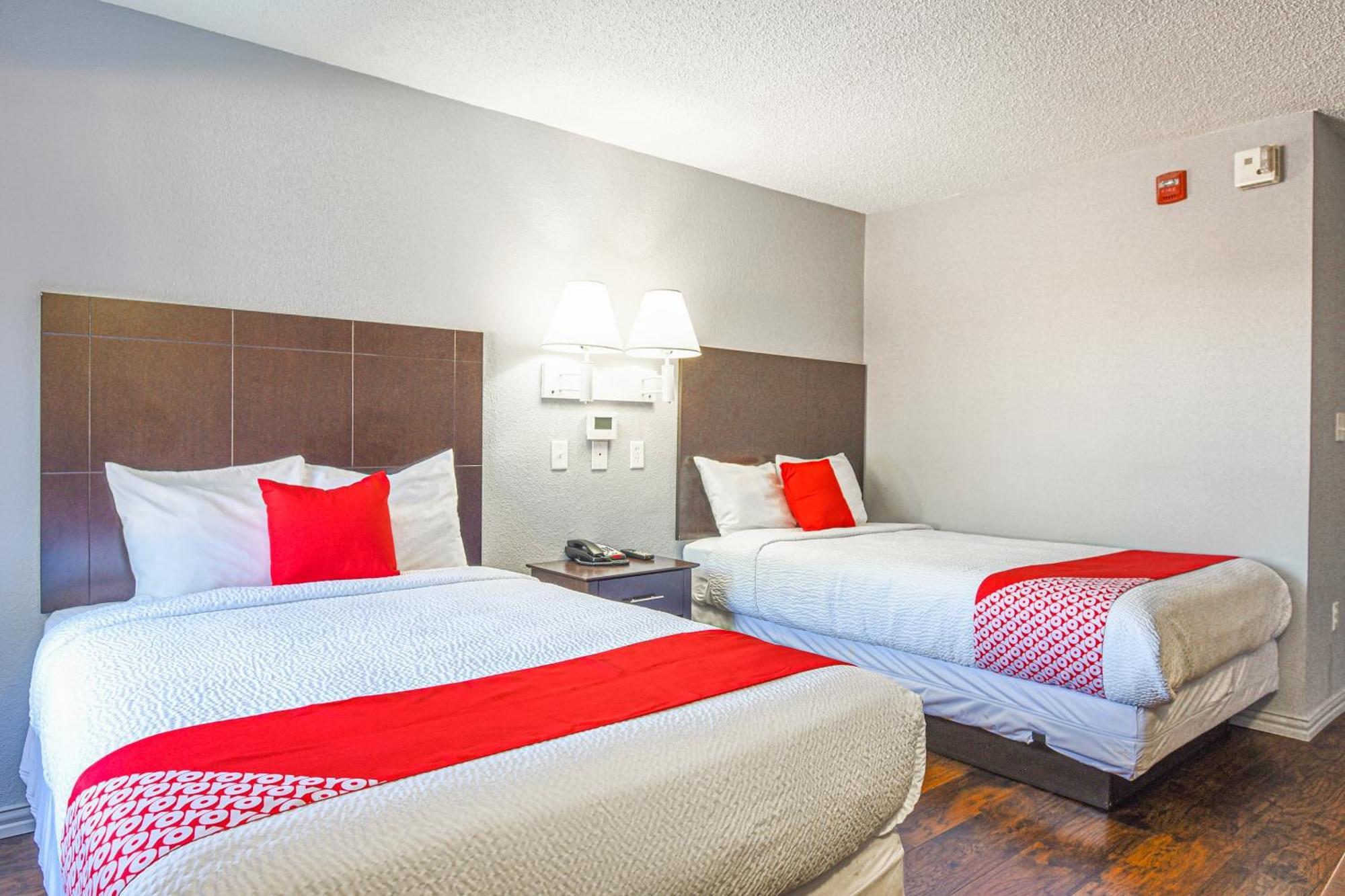 Oyo Hotel Irving Dfw Airport South Zewnętrze zdjęcie