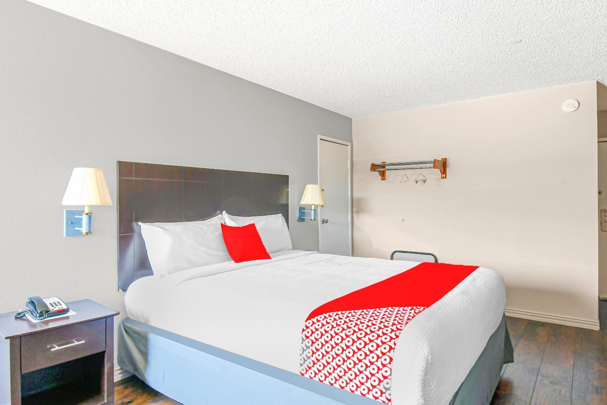 Oyo Hotel Irving Dfw Airport South Zewnętrze zdjęcie