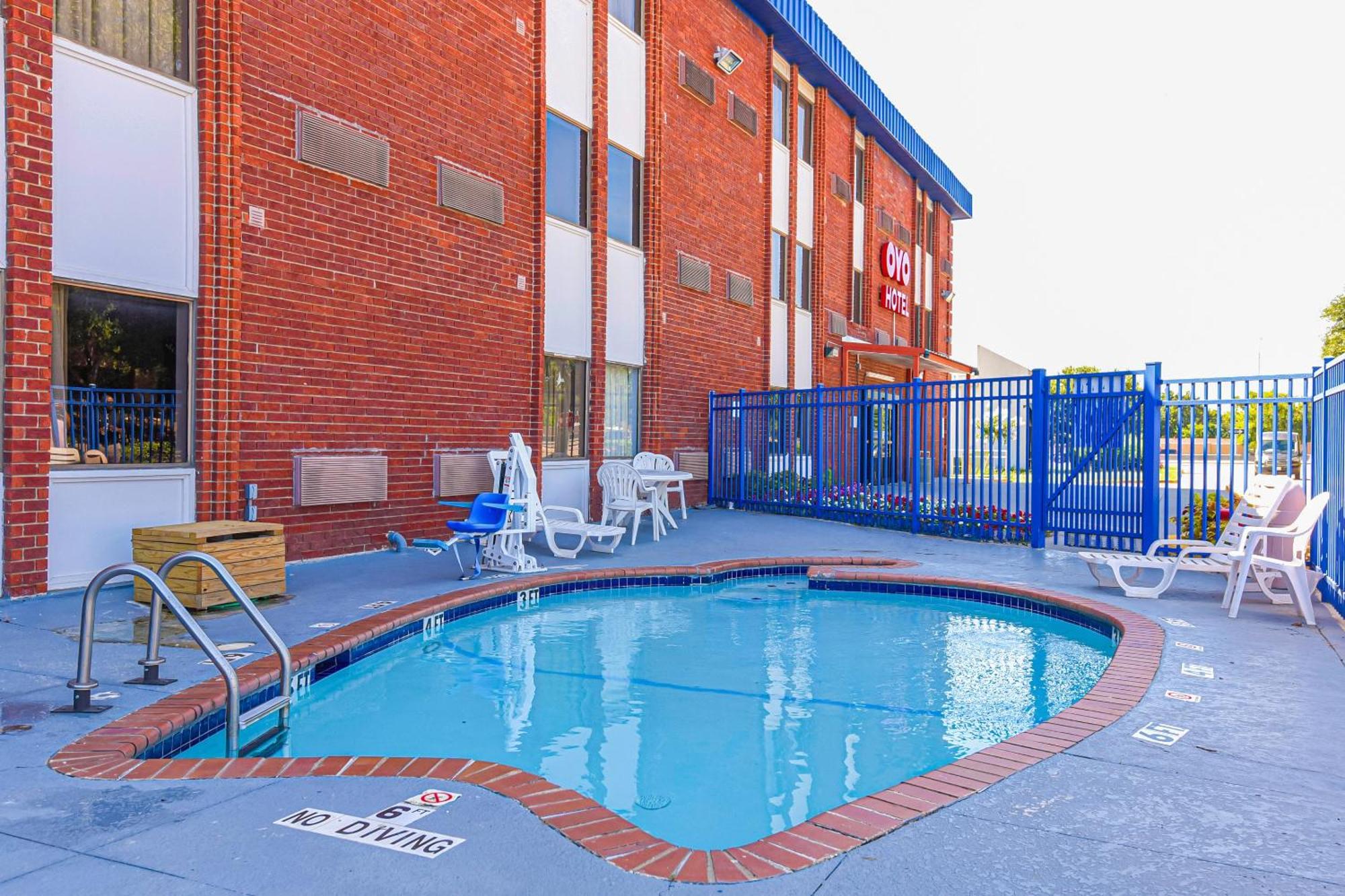 Oyo Hotel Irving Dfw Airport South Zewnętrze zdjęcie